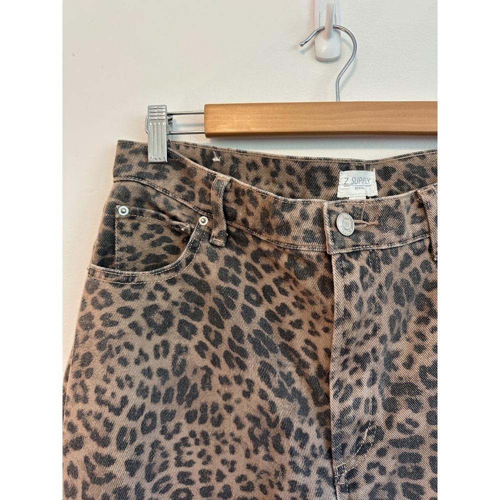 Z Supply Leopard Print Wide Leg Denim Jeans | Size 30 - Picture 4 of 10
